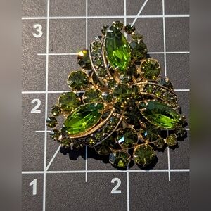 Elegant Green Crystal Brooch